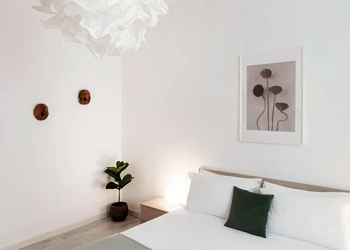 Lidia's By Quokka 360 - Relaxing Flat In Apartment Cernobbio